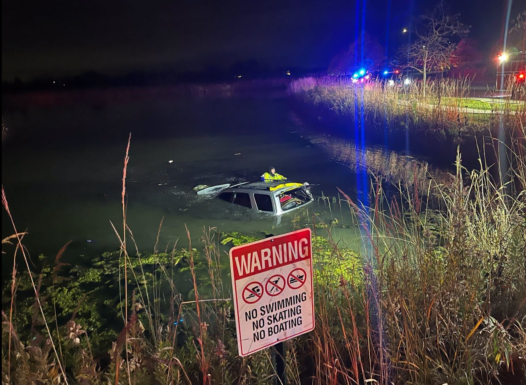 Car crashes into retention pond in Volo — Shaw Local News Network