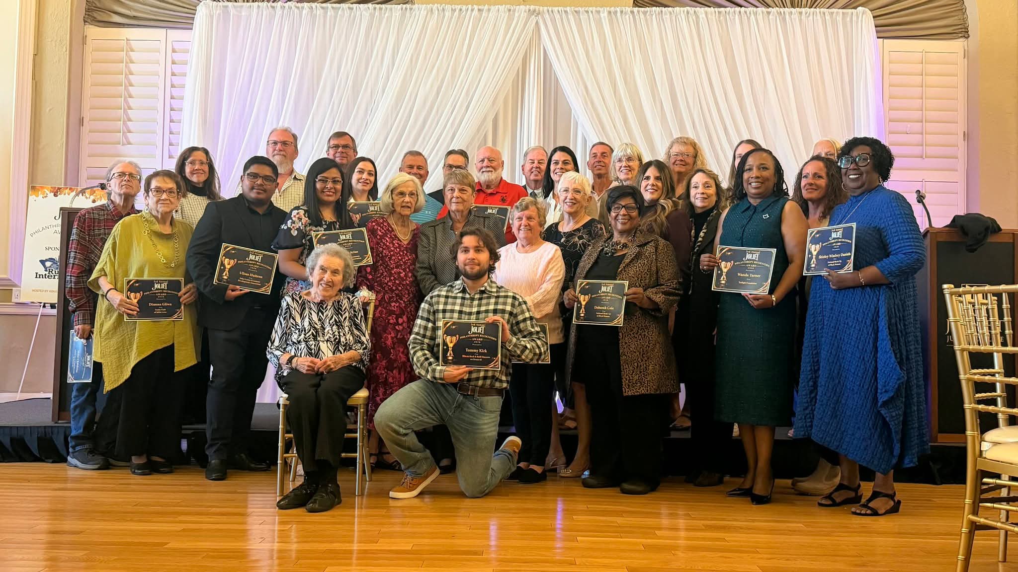 Arkas Restaurant Group honors Will County nonprofits for community philanthropy — La Grange Dining news